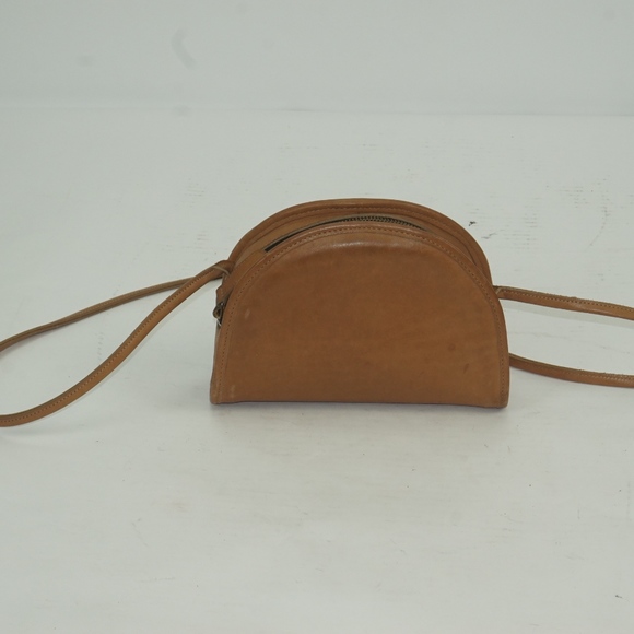 Coach Handbags - Vintage Coach Round Crossbody Tan Leather